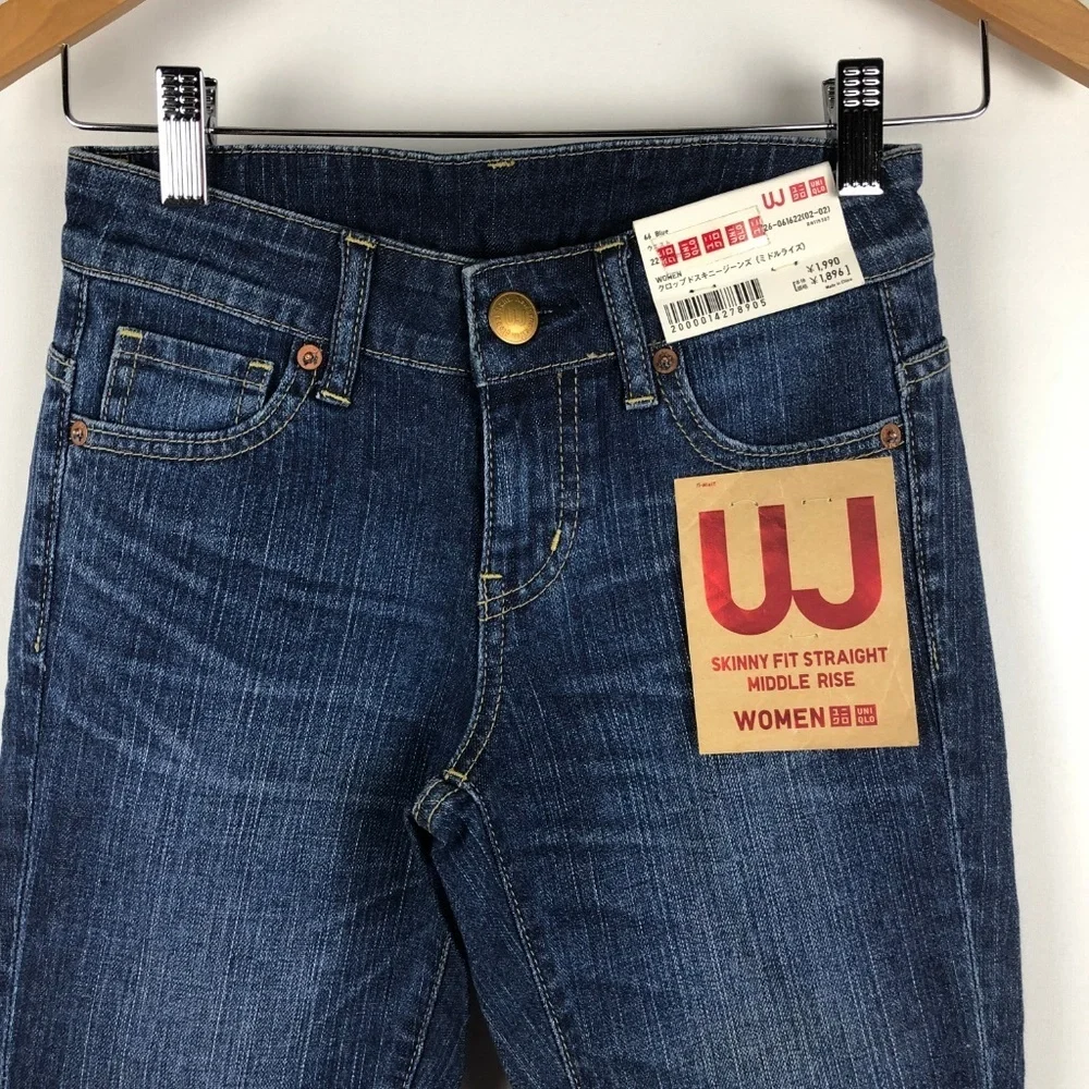 Uniqlo Skinny Fit Straight Capri Jeans 00